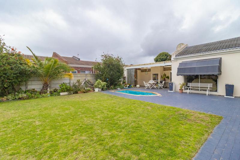 To Let 3 Bedroom Property for Rent in Table View Western Cape